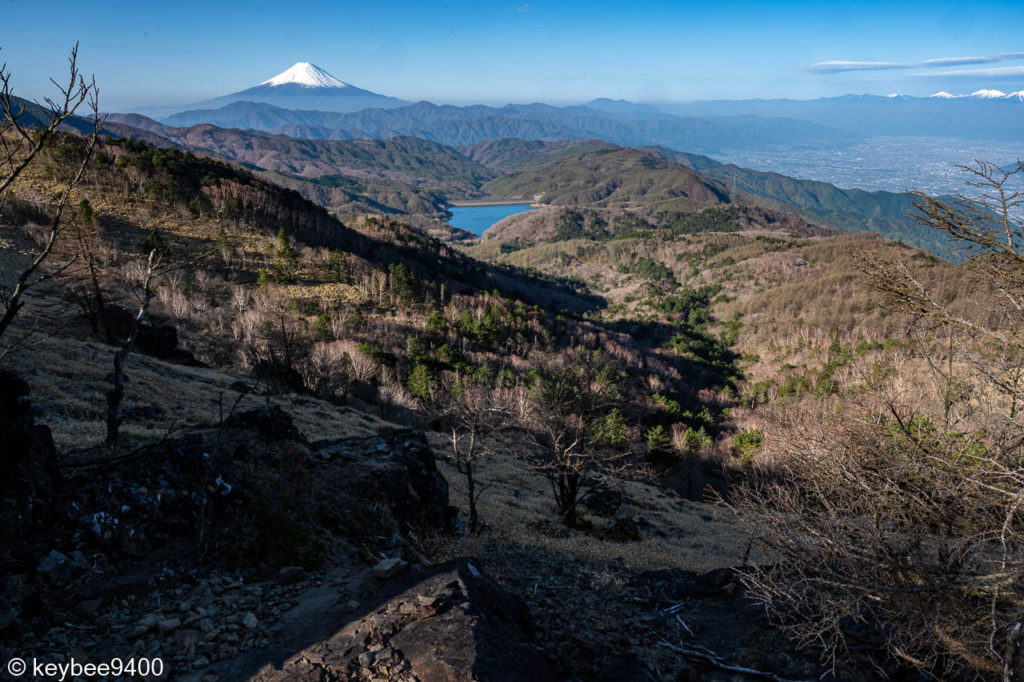 大菩薩湖と富士山